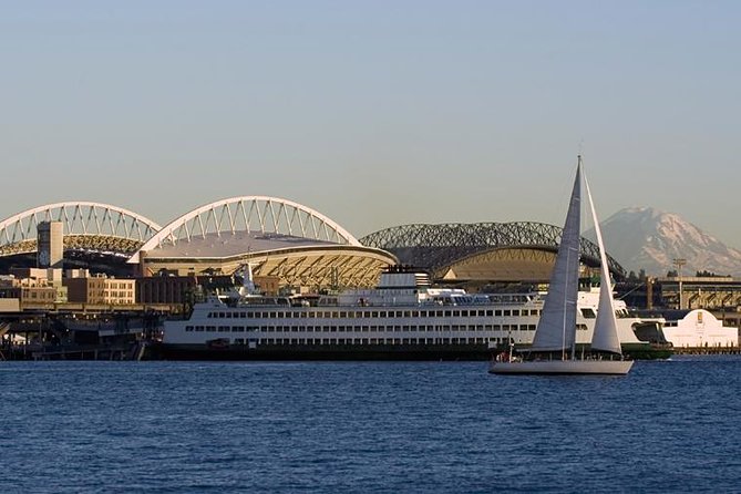 The Best of Seattle City Highlights Tour - From Gasworks Park to Lake Union and Fremont’s quirky parade