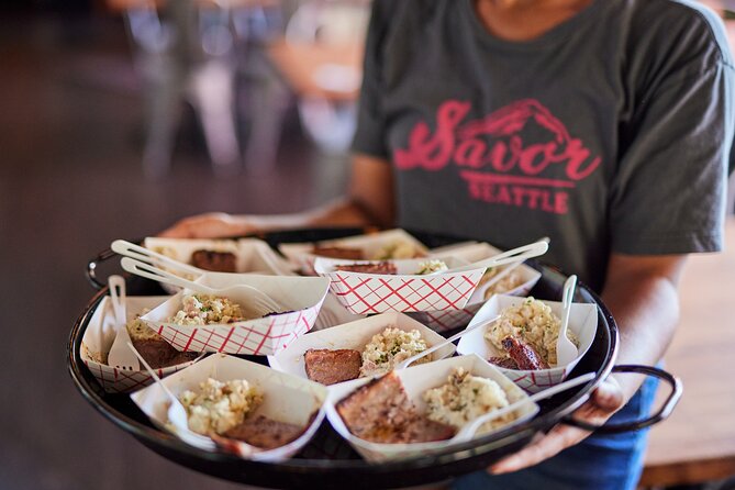 The Original Food and Culture Tour of Pike Place Market - Daily Dozen mini doughnuts: the sweet start that actually helps your appetite