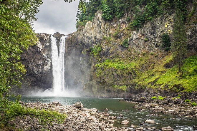 Visit Snoqualmie and Hike to Twin Falls (Transportation included) - Snoqualmie Falls: 268 feet of TV-famous waterfall power